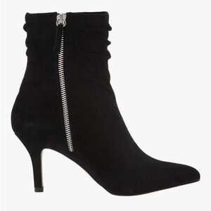 NWT Bella Vita Danielle Booties in Black Suede 8.5 N
